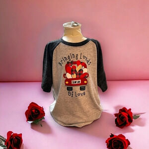 Wonder nation reglan Valentine’s Day shirt small boy